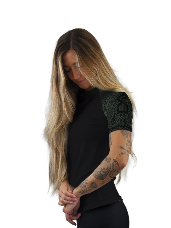 DNA Women's No Gi Rash Guard Short Sleeve Black